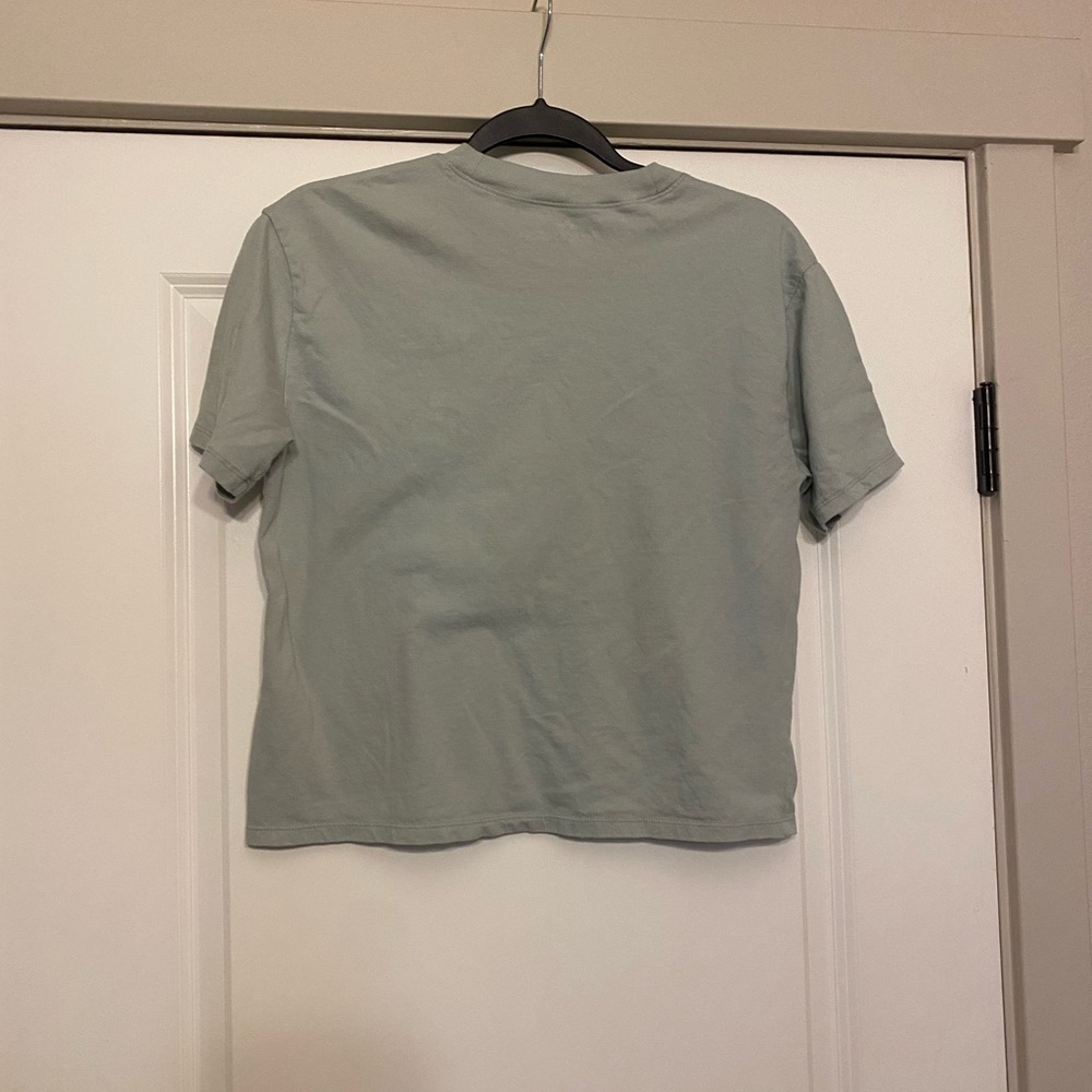 Cropped tee